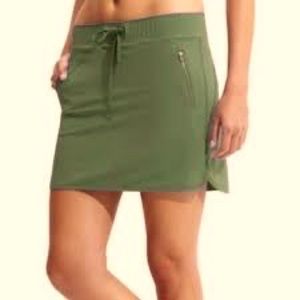 Athleta Stretch-In Skort Olive Green size XS